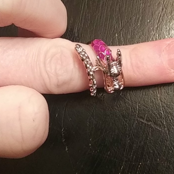 3XHP! NWT Beautiful Goth Pink/Purple Dragon Ring 5! - Picture 4 of 7